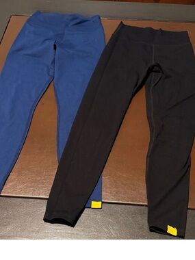 2 pairs of High-Rise Leggings in Blue and Black - Versatile Everyday Fit. NWOT